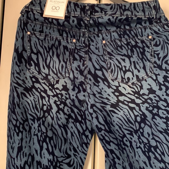 Chico’s Jegging - Picture 4 of 6